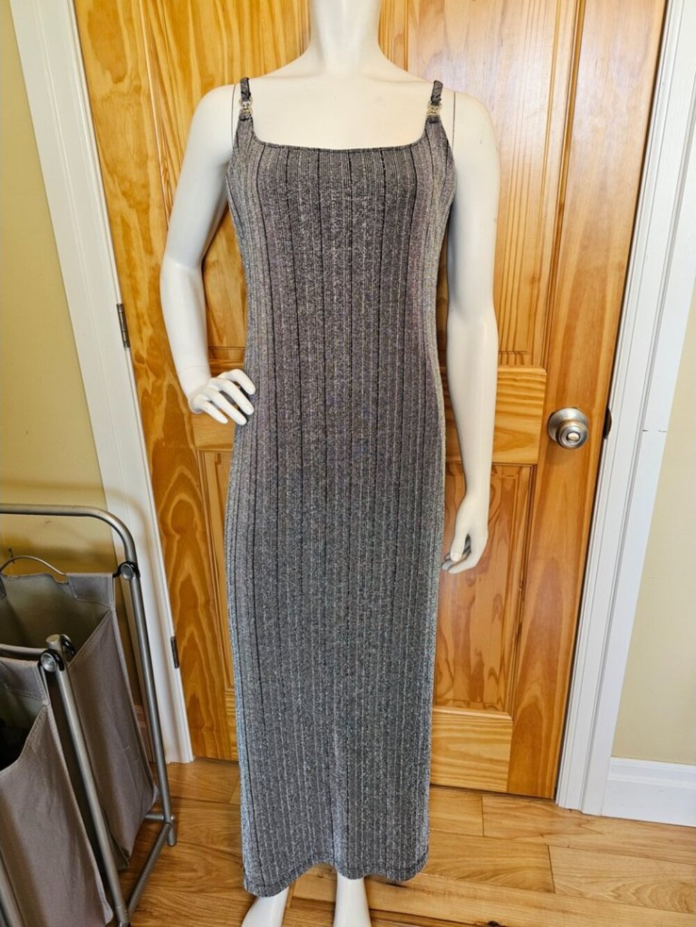 💛 6. Vintage Scarlet Size 13 Prom/Formal Dress